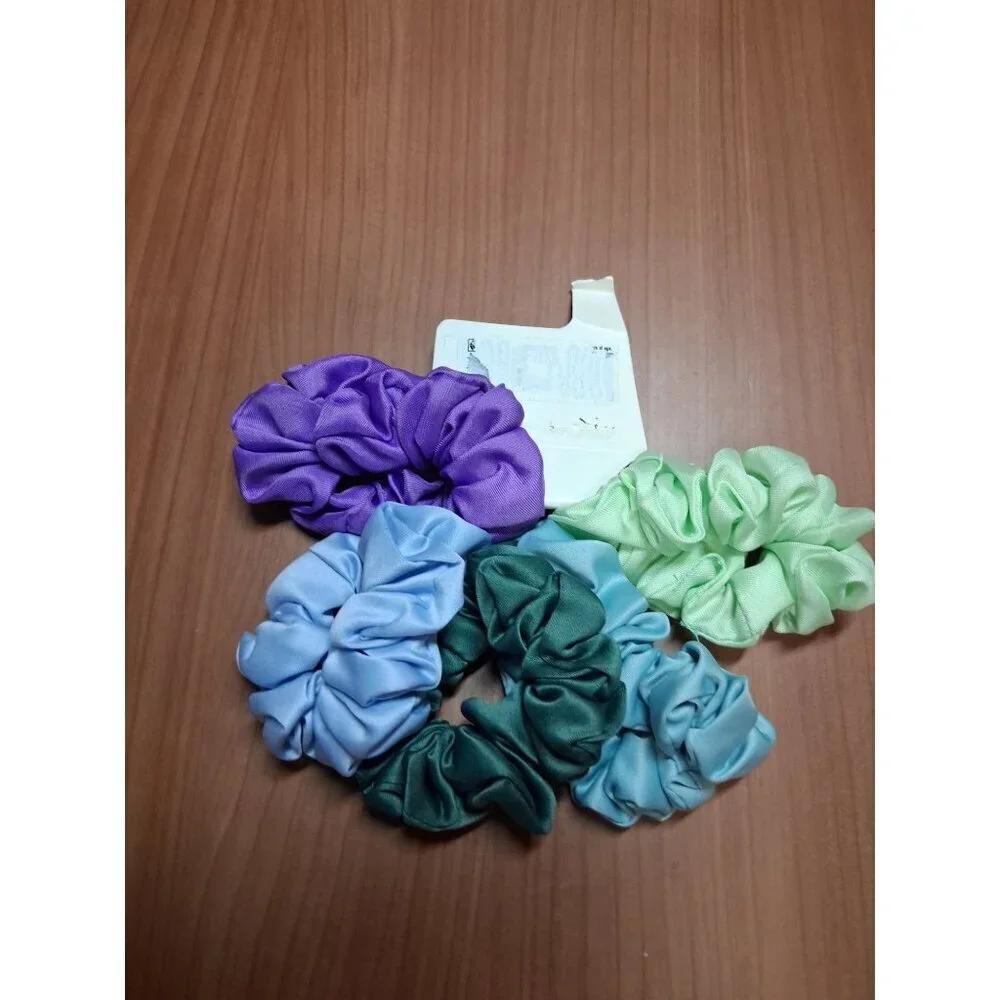 NWT A New Day Scrunchie Set Y2K 80s 90s Retro Hair Accessories AF3